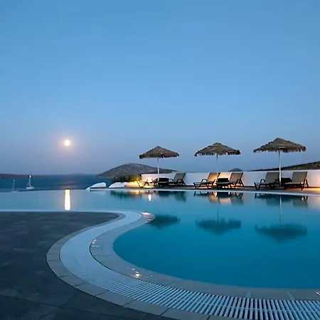 Hotel Castellano Village 3*